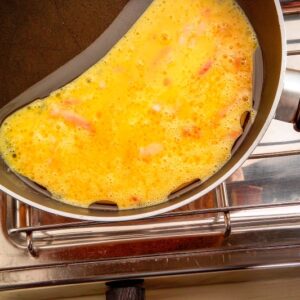 OMELETTE AL PROSCIUTTO (STEP 2)