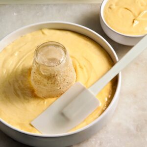 MICROONDE - TORTE E SFORMATI: PREPARAZIONE DELLO STAMPO A CIAMBELLA (STEP 3) - L2581