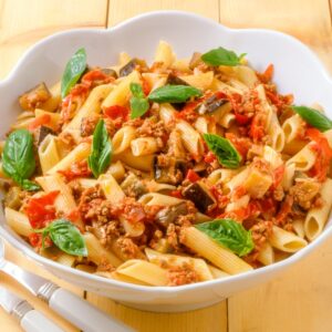 PENNE CON RAGU E - S 104 850