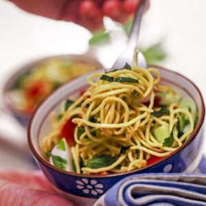 CIOTOLINE DI SPAGHETTI ALLA CHITARRA AL PROFUMO DI MENTA - S 18 02 168 - 75217