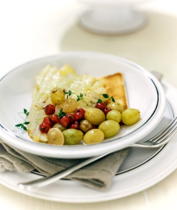 FILETTO DI ROMBO CON SALSA ALL'UVA E RIBES - S 22 03 130 - 76572