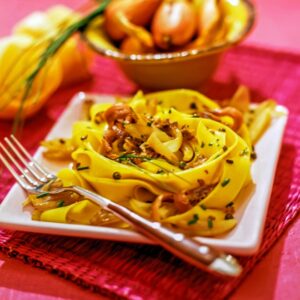 NIDI DI PAPPARDELLE IN SALSA DI SCALOGNO E ACCIUGHE - S 23 04 056 - 76957