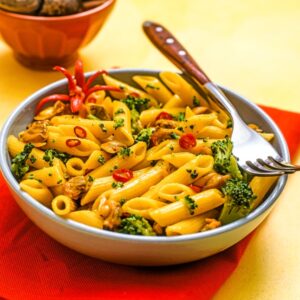 PENNETTE CON BROCCOLETTI E SUGO DI VONGOLE - S 24 04 624 - 77432