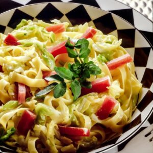 TAGLIATELLE CON VERZA E PROSCIUTTO - S 291 900 - 78383