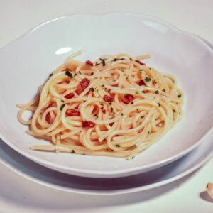 SPAGHETTI AGLIO OLIO E PEPERONCINO - S 11990