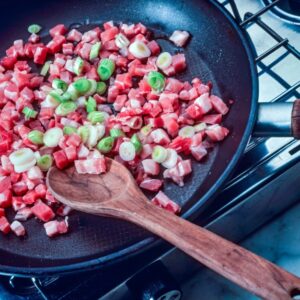 TAGLIATELLE CON CARCIOFI E BACON (STEP 2) - S 2404018 - 6376