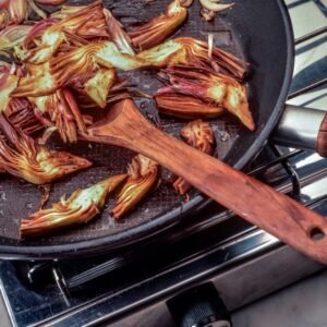 SFORMATO DI BRANZINO CON RAGÙ DI CARCIOFI E RADICCHIO (Step 4) - S 2304161 - 6407