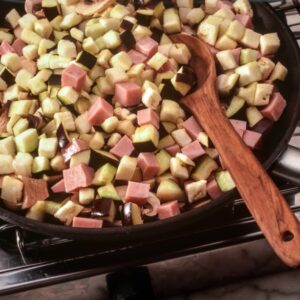 TORTA DI CHAMPIGNON E MELANZANE AL SESAMO (STEP 2) - S 1504093