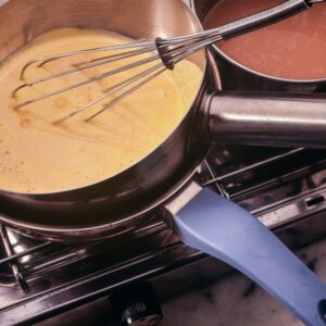 SFORMATINI DI PANE E MELE CON CREMA AL CARAMELLO (STEP 4) - S 1504154