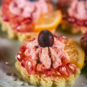 CANAPÈ ALLA SPUMA DI SALMONE E MELAGRANA - S 01011491