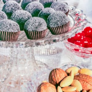 S 54970 PALLINE DI MANDORLE E NOCI