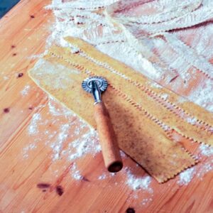 PAPPARDELLE AL PESTO CON MANDORLE E POMODORINI SECCHI (Step 3) - S 2503448 - 1599