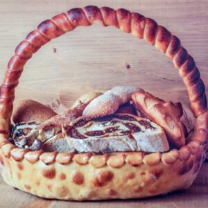 CESTINO DI PANE E PANE ALL'UVA