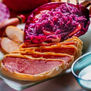 PROSCIUTTO IN GABBIA CON CAVOLO ROSSO BRASATO - S 64970 - 7631