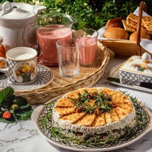 RINFRESCO ALLE FRAGOLE TORTA DI FORMAGGIO ALLE ERBE - GR2420 - 2803