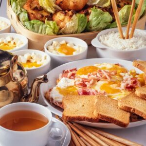 BRUNCH CON UOVA E PANCETTA PIROFILE CON UOVA E FORMAGGIO PANE FARCITO - 2871
