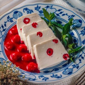 SEMIFREDDO DI FORMAGGIO CON SALSA DI LAMPONI - S142900 - 8959