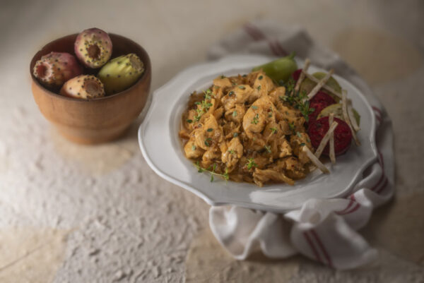 SPEZZATINO DI POLLO IN AGRODOLCE CON CAVOLO CAPPUCCIO FICHI D'INDIA SEDANO RAPA - 2982