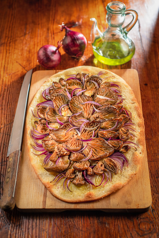 FOCACCIA CON CIPOLLE E E FUNGHI - 8818