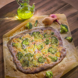 FOCACCIA CON FORMAGGIO AVOCADO RUCOLA BASILICO E LIMONE - 8320
