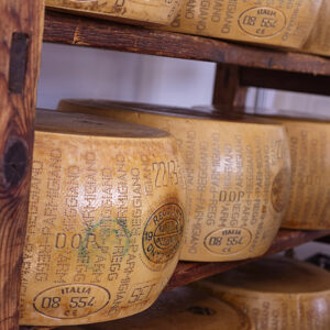 FORME DI PARMIGIANO REGGIANO - 6118