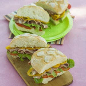 PANINI CON PEPERONI MORTADELLA INSALATA - 1648