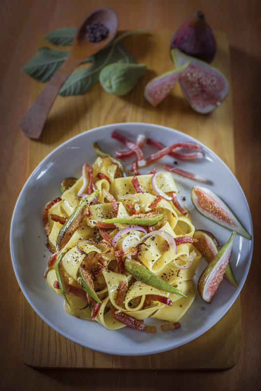 PAPPARDELLE CON PROSCIUTTO CRUDO E FICHI - 9198