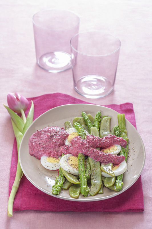 PIATTONI E ASPARAGI CON CREMA DI PANNA E BARBABIETOLA - 9169