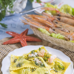 RAVIOLI CON SCAMPI E BIETE - 3969