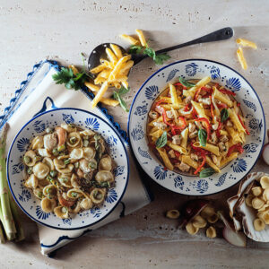 ORECCHIETTE CON ASPARAGI E CAPESANTE E GARGANELLI CON SPEZZATINO E PEPERONI - 4389