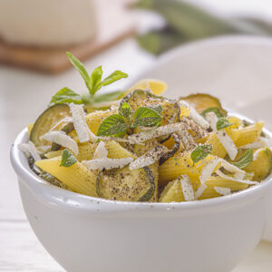 PENNE CON RICOTTA E ZUCCHINE - GT6J3336