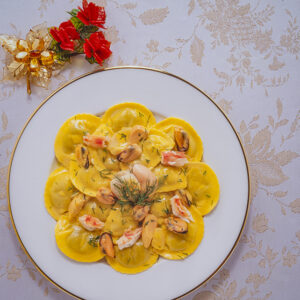 RAVIOLI IN CROSTA CON SUGO DI PESCE - S238920 - 8148