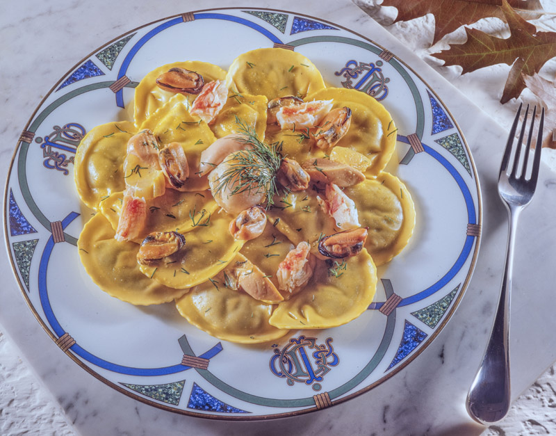 RAVIOLI IN CROSTA CON SUGO DI PESCE -  S238920 - 8144 - immagine 1