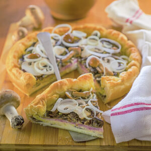 TORTA SALATA CON UOVA PANCETTA PORRI CHAMPIGNONS E CHIODINI - 4828