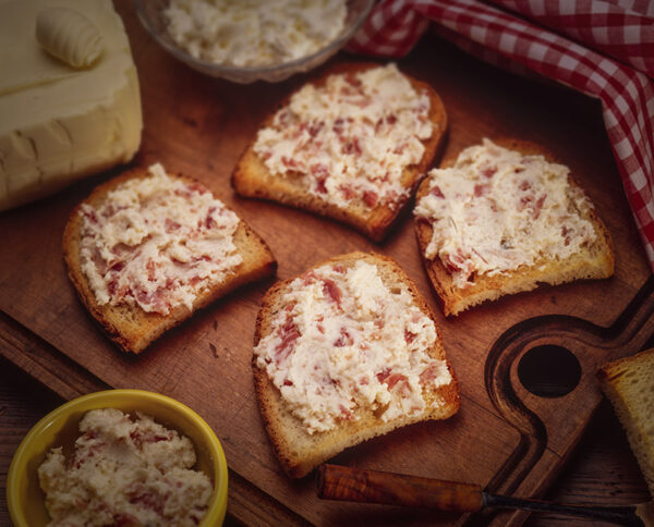 FETTE DI PANE CON CREMA DI FINOCCHIONA, BURRO, MASCARPONE - S47950 - 4935