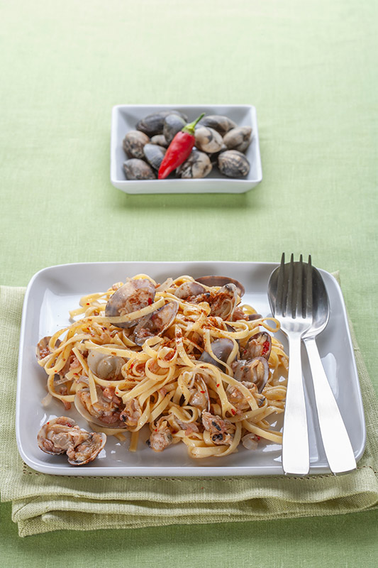 FETTUCCINE ALLE VONGOLE VERACI E PEPERONCINO - 2967