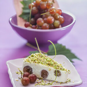 CON QUALCHE CHICCO D'UVA - PANNA COTTA CON UVA MOSCATO E GRANELLA DI PISTACCHI – 7217