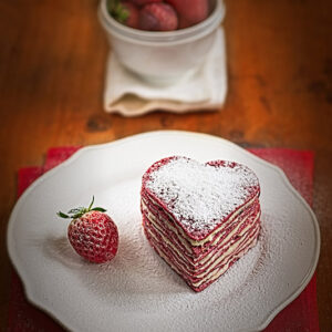 CUORE DI CREPES ALLE FRAGOLE CON CREMA PASTICCERA - 9476