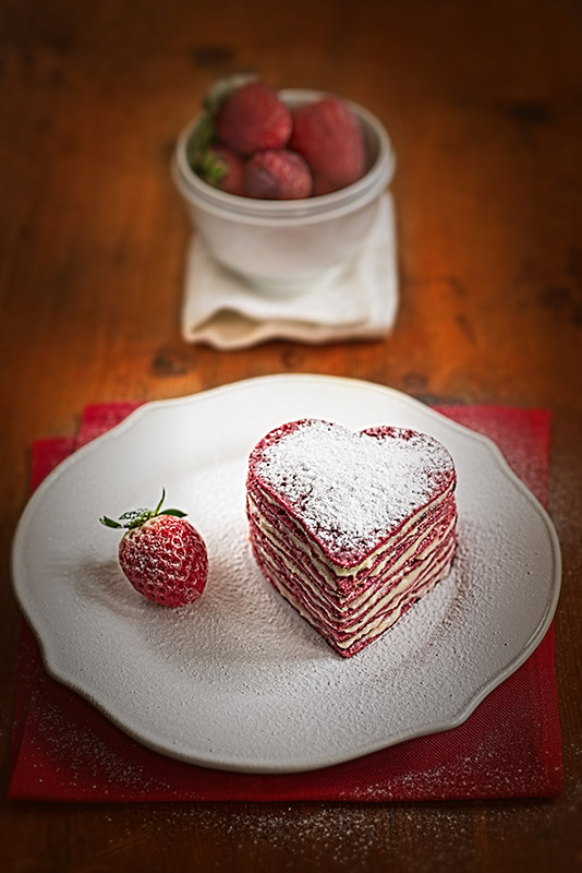 CUORE DI CREPES ALLE FRAGOLE CON CREMA PASTICCERA - 9476