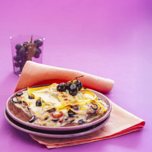 CON QUALCHE CHICCO D'UVA - LASAGNE CON PROSCIUTTO E UVA - 7250