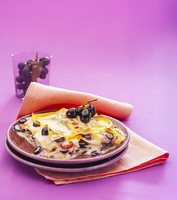 CON QUALCHE CHICCO D'UVA - LASAGNE CON PROSCIUTTO E UVA - 7250