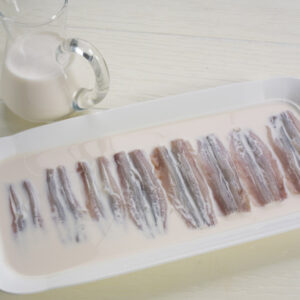 STEP 2 ACCIUGHE LATTE – GT6J1944