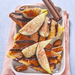 PIÙ FICHI – BISCOTTI DI PASTA DI MANDORLE E CANNELLA E CIOCCOLATO CON FICHI - 1459