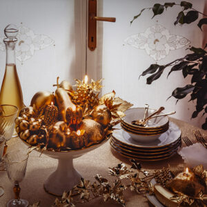 CENTROTAVOLA CON FRUTTA D'ORO E CANDELE - A52830 - 3002