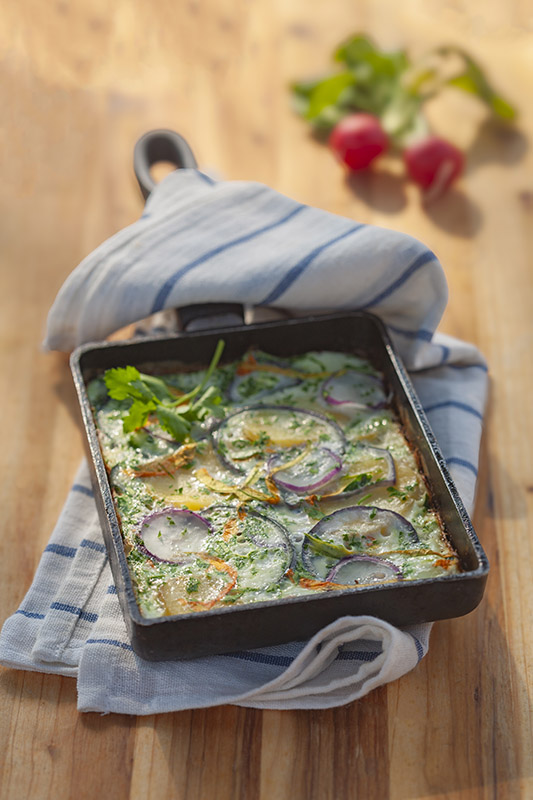 FRITTATA BIANCA CON PREZZEMOLO CIPOLLE PATATE RAPANELLI - 0541