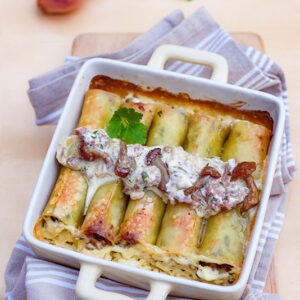 CANNELLONI CON SCALOGNI PANNA ROBIOLA E CHIODINI - 8022