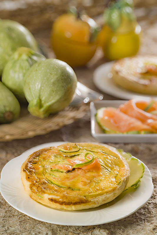 MINI QUICHE CON ZUCCHINE E SALMONE - GT6J2493