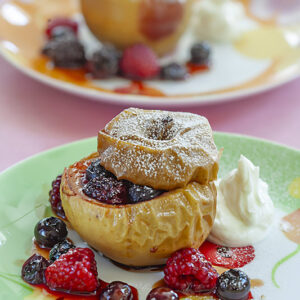 CON FRUTTI DI BOSCO - MELE AL FORNO CON I FRUTTI DI BOSCO - 2375