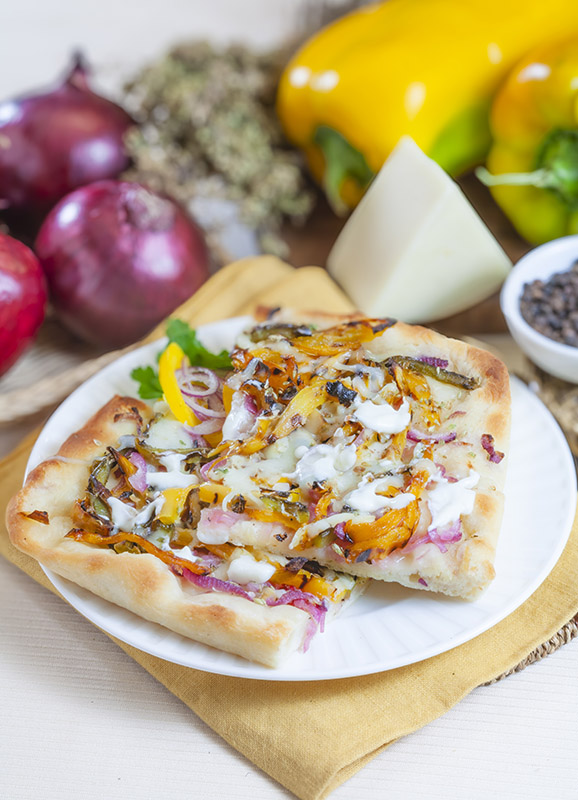 SCHIACCIATA AL CACIOCAVALLO E PEPERONI - 2617
