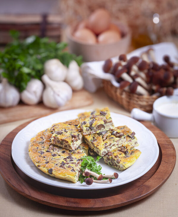 FRITTATA CON FUNGHI E SALSICCIA - 2785